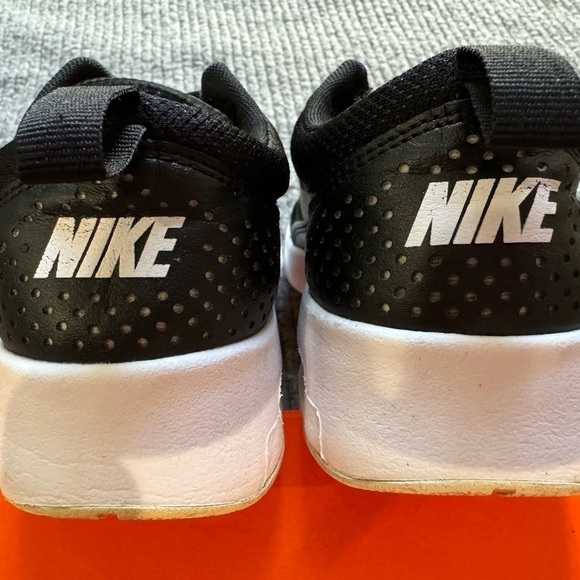 Nike Air Max Thea Grade School Youth Boy 4.5Y Black White Running Shoes - Picture 11 of 11